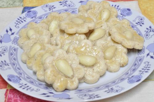 Jak uvařit skořicové růžičky? Snadné recept, připravený za 45 - 60 minut